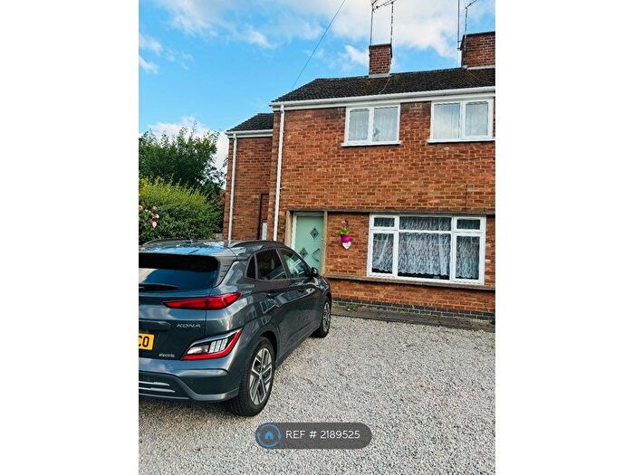 3 Bedroom Semi-Detached House To Rent In Eden Road, Rugby, CV21