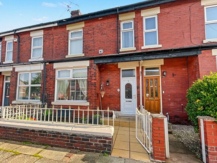 3 Bedroom Terraced House For Sale In Randlesham Street, Prestwich, M25
