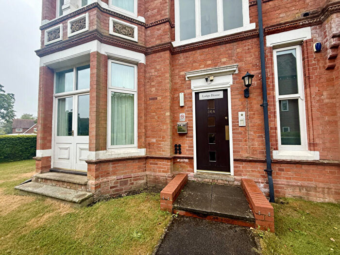 2 Bedroom Flat To Rent In Wake Green Road, Moseley, B13