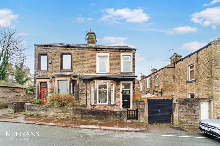 4 Bedroom Semi-Detached House For Sale In York Street, Colne, BB8