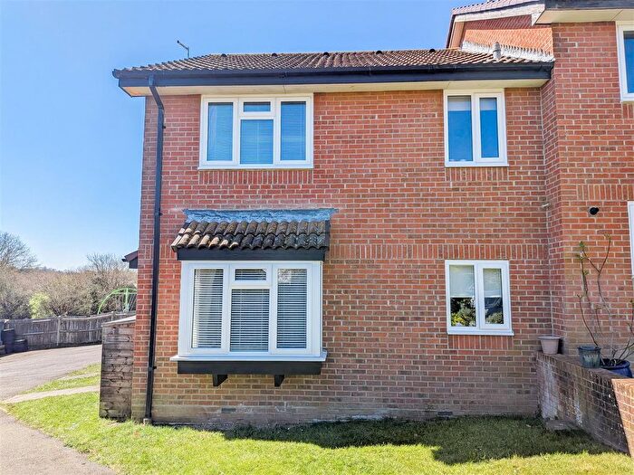 1 Bedroom End Of Terrace House For Sale In Barnett Way, Uckfield, TN22
