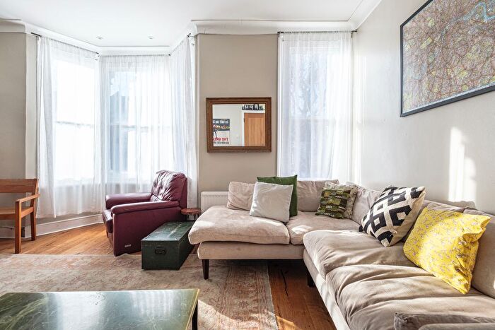 3 Bedroom Flat To Rent In Inderwick Road, Crouch End, N8