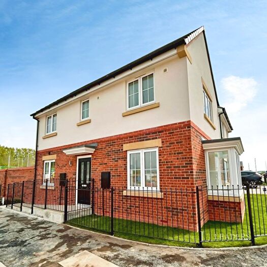3 Bedroom Detached House To Rent In Fields Avenue, Halewood, Liverpool, L26