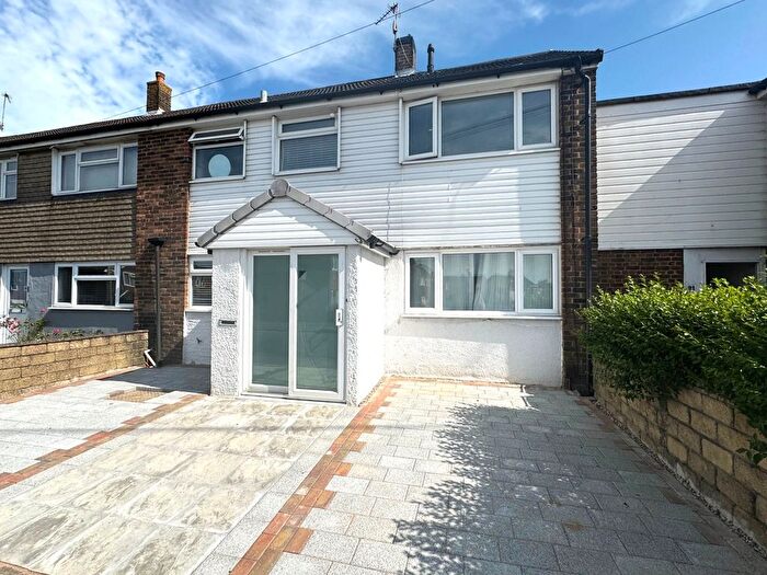 3 Bedroom Property To Rent In Cross Stile, Ashford, TN23