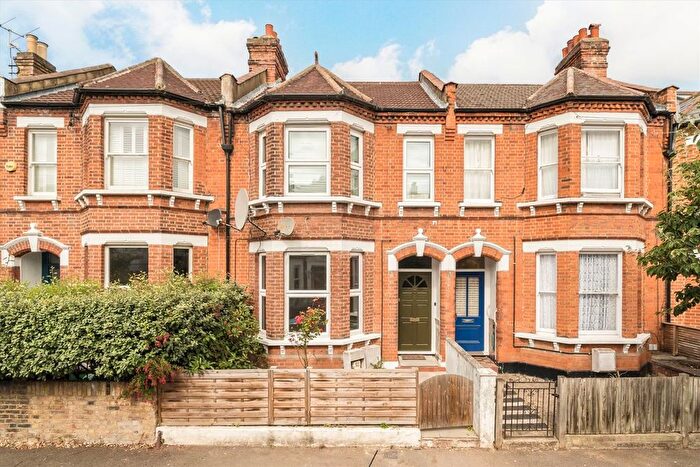 2 Bedroom Flat For Sale In Wiverton Road, Sydenham, SE26