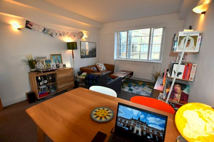 1 Bedroom Flat To Rent In Highbury Grove, London, N5