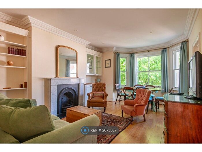 3 Bedroom Flat To Rent In Buckingham Road, Brighton, BN1