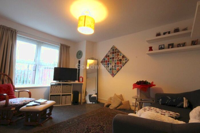 1 Bedroom Flat To Rent In Parsonage Road, Manchester, M20