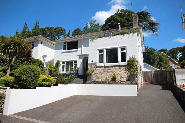 4 Bedroom Detached House For Sale In Benellen Gardens, Talbot Woods, BH4