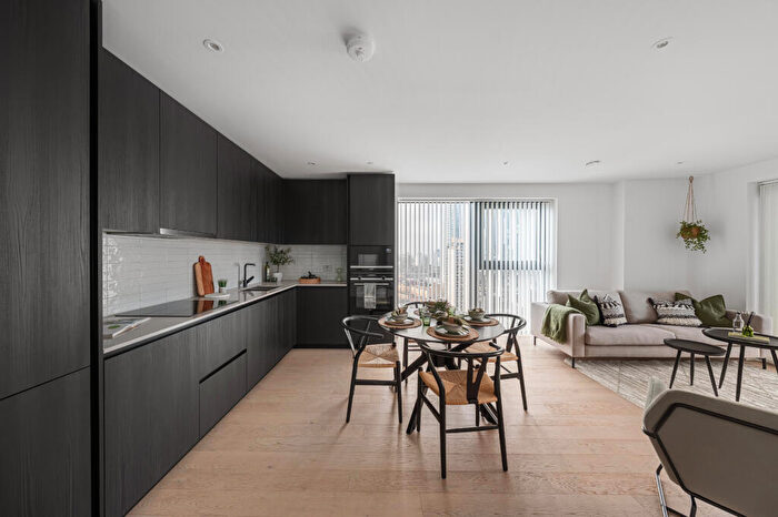 2 Bedroom Apartment For Sale In Hawksbury Heights, London, SE17