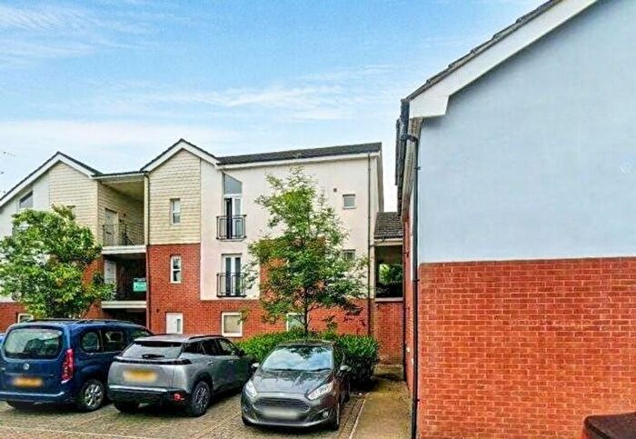 2 Bedroom Maisonette For Sale In Ariel Close, Newport, NP20