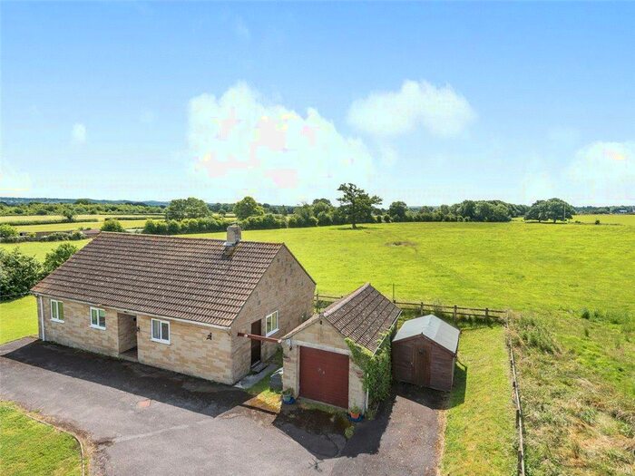 3 Bedroom Bungalow For Sale In Broadmoor Lane, Horsington, Templecombe, Somerset, BA8