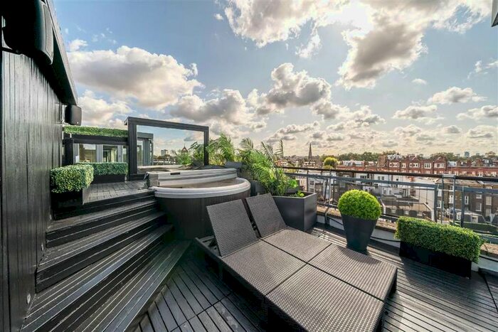 3 Bedroom Flat To Rent In Harrington Road, London, SW7