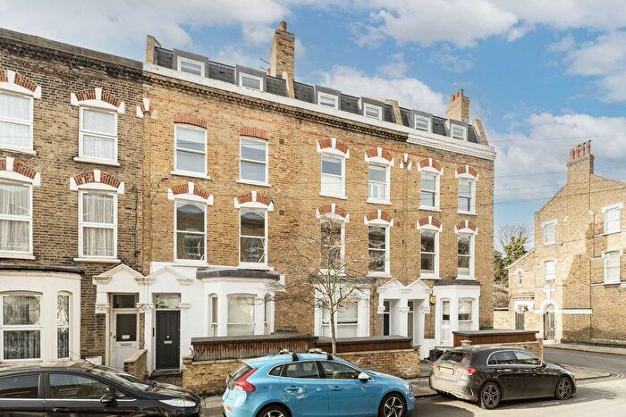 2 Bedroom Flat To Rent In Concanon Road, Brixton, SW2