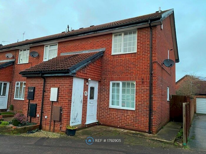 2 Bedroom Semi-Detached House To Rent In Dulwich Close, Newport Pagnell, MK16