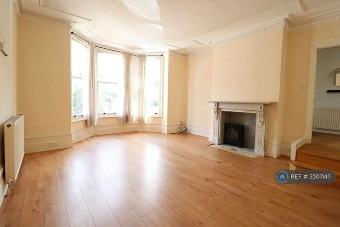 1 Bedroom Maisonette To Rent In Windmill Street, Gravesend, DA12