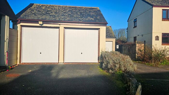 3 Bedroom Cottage For Sale In North Street, Lostwithiel, Cornwall, PL22