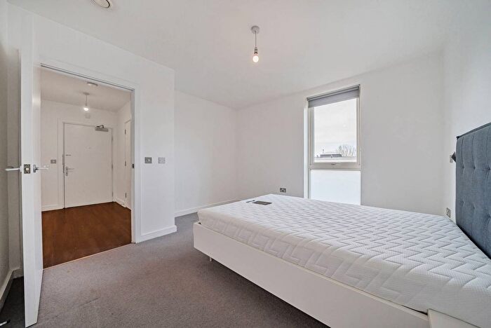 1 Bedroom Flat To Rent In Uncle New Cross, New Cross, London, SE14