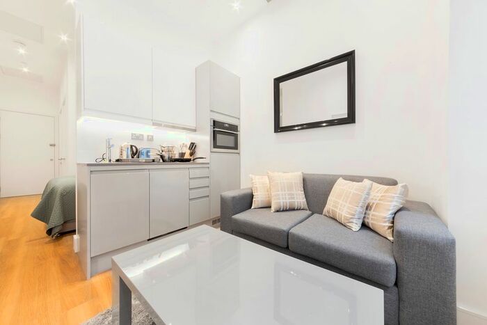 Studio To Rent In Atria House, Bath Road, Slough, London, SL1