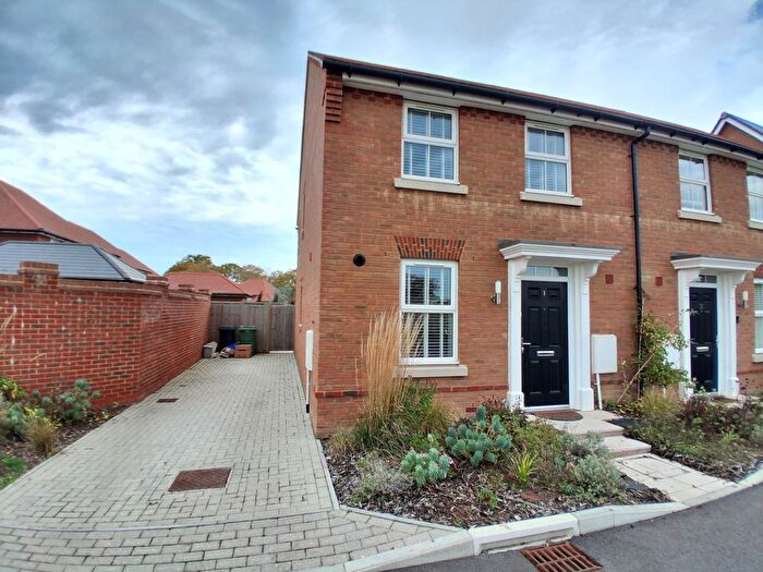 3 Bedroom Property To Rent In Liddicoat Road, Staplehurst, Tonbridge, TN12