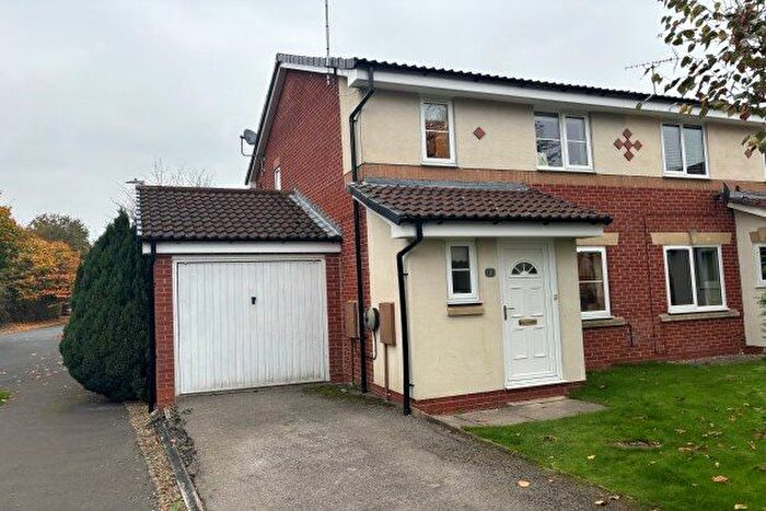 3 Bedroom Semi-Detached House To Rent In Winthropp Close, Malton, YO17