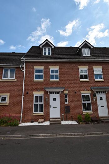 3 Bedroom Terraced House To Rent In Maddren Way, Middlesbrough, TS5
