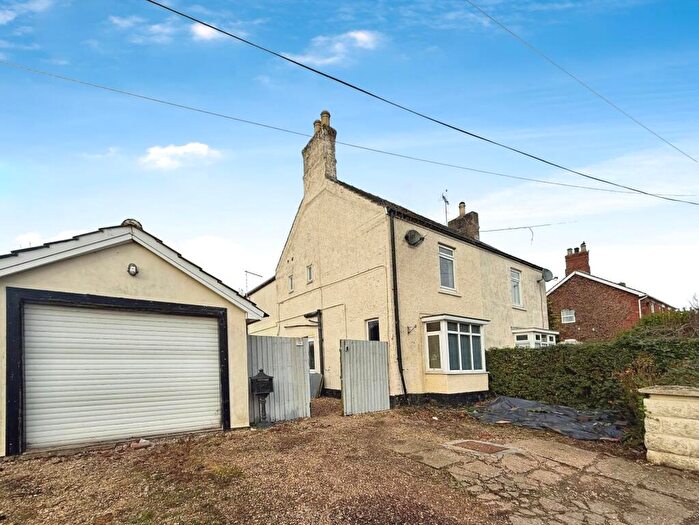 3 Bedroom Semi-Detached House To Rent In Station Road, Bardney, LN3