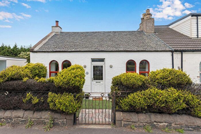 2 Bedroom End Of Terrace House For Sale In Glasgow Road, Newbridge, Edinburgh, EH28