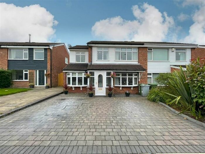 Houses for sale & to rent in SK12 1LA, London Road South, Poynton East