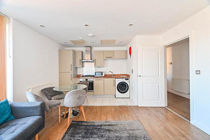 2 Bedroom Flat For Sale In John Nash Mew, Limehouse, London, E14