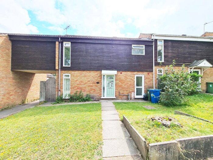 4 Bedroom Terraced House To Rent In Donnybrook, Bracknell, Berkshire, RG12