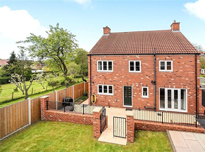 6 Bedroom Detached House For Sale In Station Gardens, Scholes, Leeds, West Yorkshire, LS15