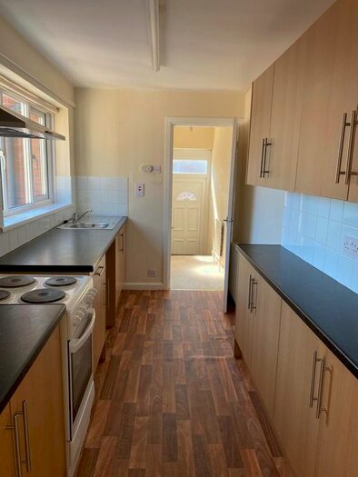 2 Bedroom Flat To Rent In Woodlands Terrace, Felling NE10