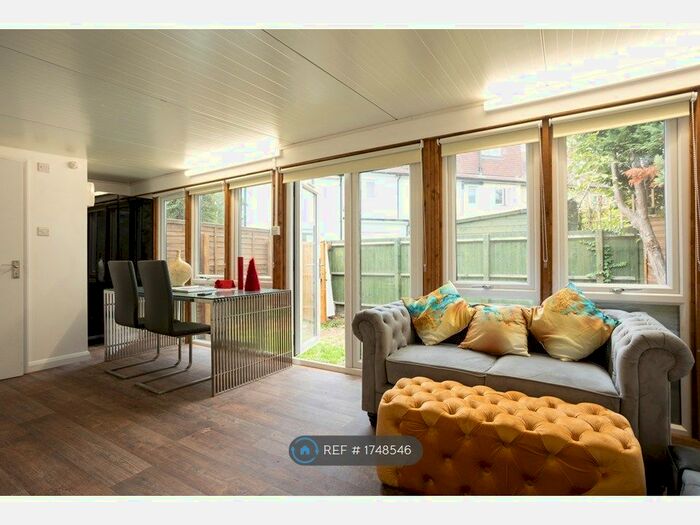 Studio To Rent In Milton Road, Cambridge, CB4