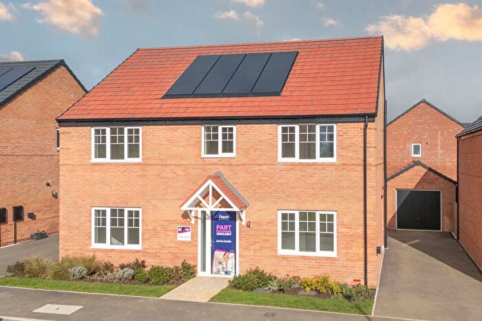 5 Bedroom Detached House For Sale In Sparrowpit Crescent, Desborough, Kettering, NN14