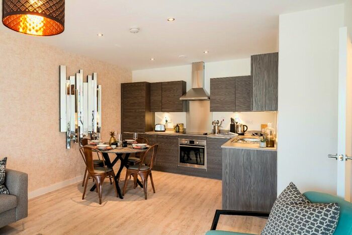 1 Bedroom Flat To Rent In Sopwith Avenue, London, E17