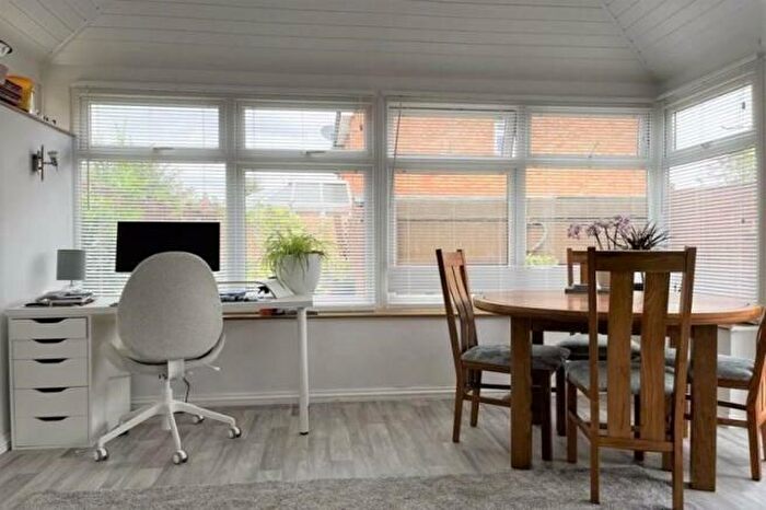 1 Bedroom Semi-Detached House To Rent In Yarnton, Kidlington, OX5