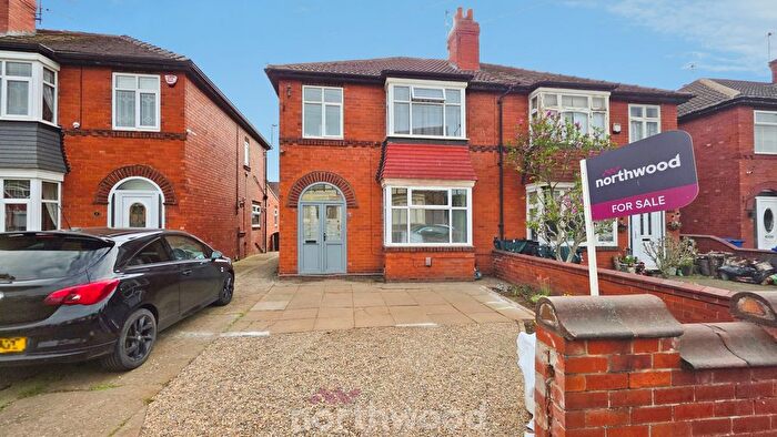 3 Bedroom Semi-Detached House For Sale In Zetland Road, Town Moor, Doncaster, DN2