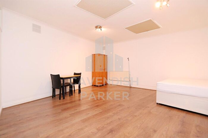 Studio To Rent In Princes Avenue, Muswell Hill, London, N10
