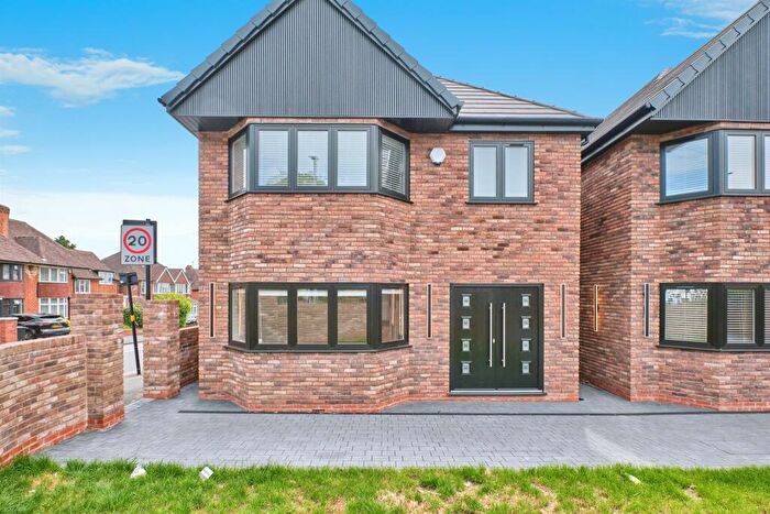 5 Bedroom Detached House For Sale In Newton Road, Great Barr, Birmingham, B43