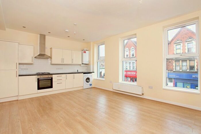 1 Bedroom Flat To Rent In Norwood Road, London, SE27