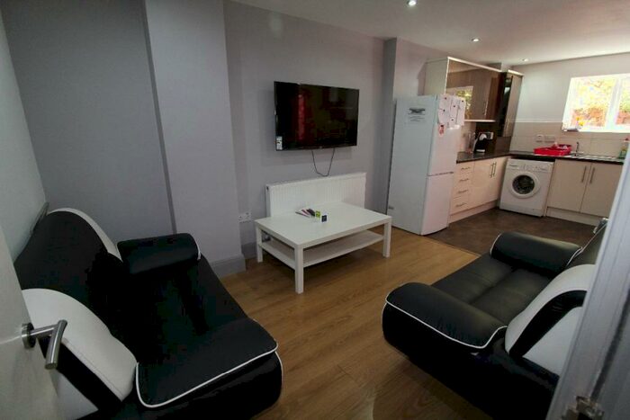 4 Bedroom Terraced House To Rent In Elliott Street, Preston, Lancashire, PR1