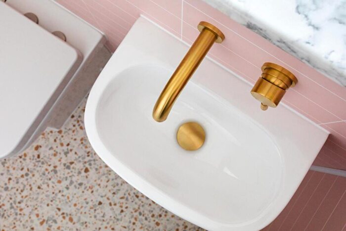 6 Bedroom Flat To Rent In Leazes Parade Holland Drive, Newcastle, NE2