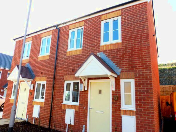 2 Bedroom House To Rent In Bottle Kiln Rise, Brierley Hill, DY5