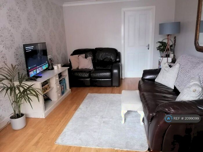 3 Bedroom End Of Terrace House To Rent In Short Street, Shirley, Solihull, B90