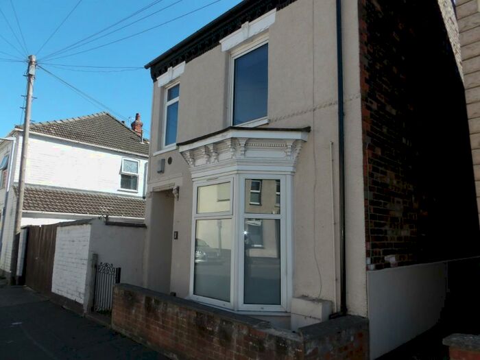 3 Bedroom Terraced House To Rent In Drake Street, Lincoln, Lincolnshire, LN1