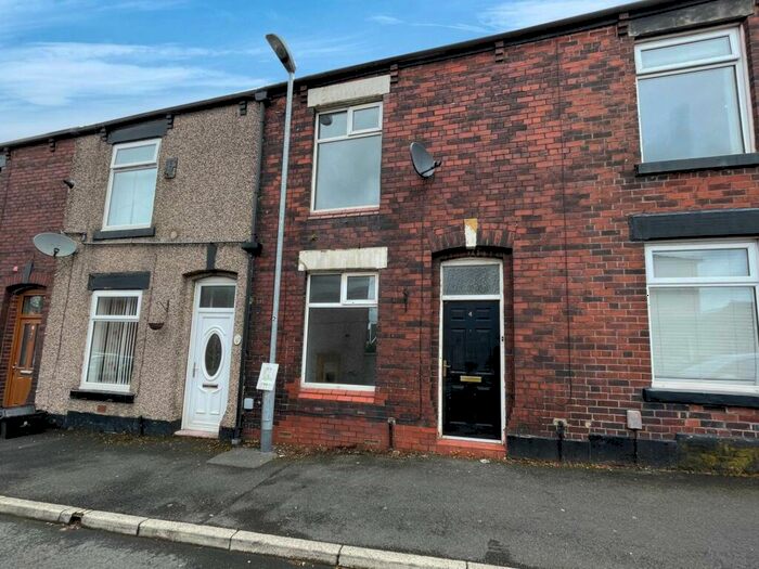 2 Bedroom Terraced House To Rent In Lewis Street, Oldham, OL2