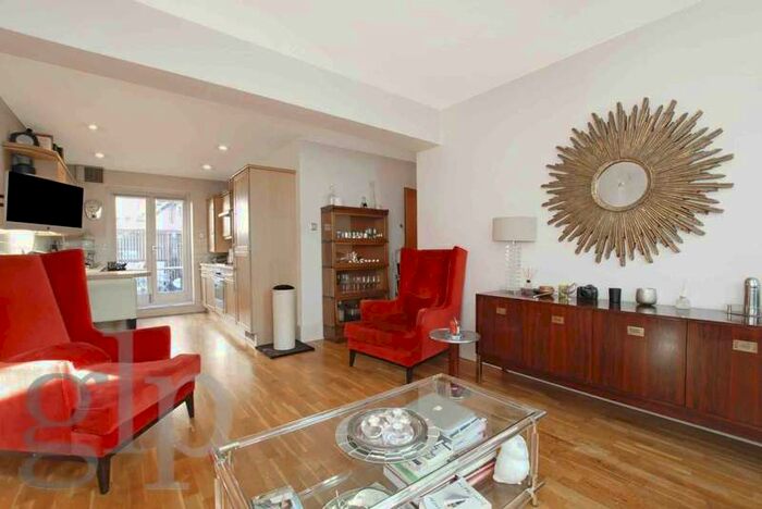 2 Bedroom Flat To Rent In Earlham Street, Covent Garden, WC2H