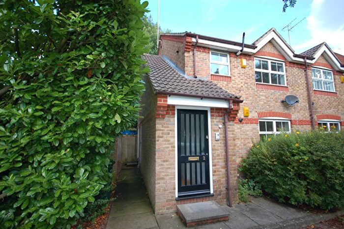 1 Bedroom Flat To Rent In Salters Close, Rickmansworth, WD3