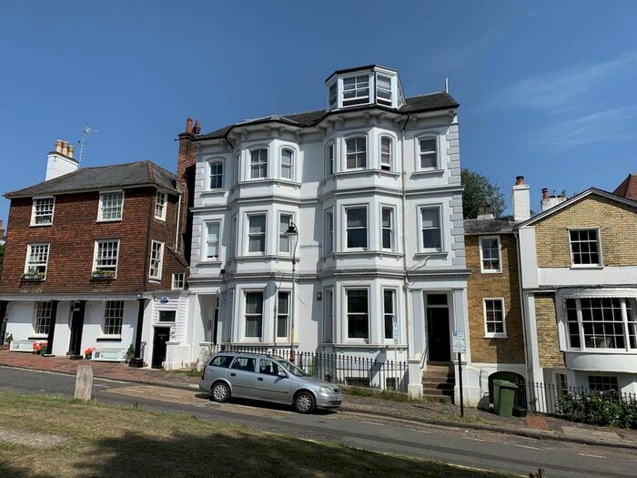 1 Bedroom Flat To Rent In London Road, Tunbridge Wells, Kent, TN1